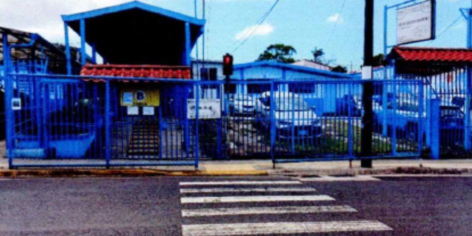 Fachada de mi escuela
